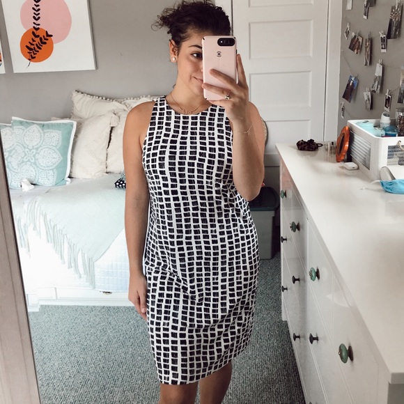 Ann Taylor Dresses & Skirts - ANN TAYLOR dress